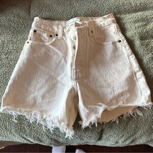 Abercrombie high rise dad short size 24 cream